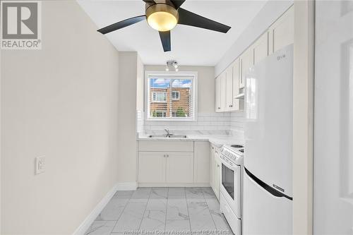 2490 Rivard Avenue Unit# 9, Windsor, ON - Indoor Photo Showing Kitchen