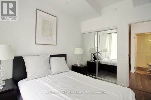 910 - 68 Shuter Street, Toronto (Church-Yonge Corridor), ON - Indoor Photo Showing Bedroom