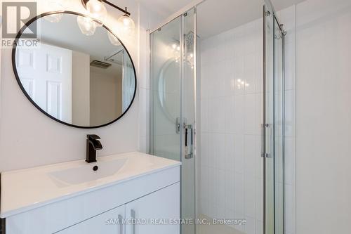 1001 - 966 Inverhouse Drive, Mississauga (Clarkson), ON - Indoor Photo Showing Bathroom