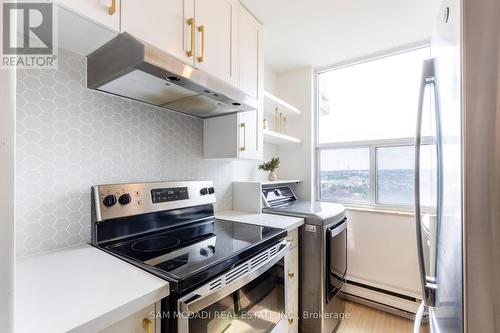 1001 - 966 Inverhouse Drive, Mississauga, ON - Indoor Photo Showing Kitchen With Stainless Steel Kitchen