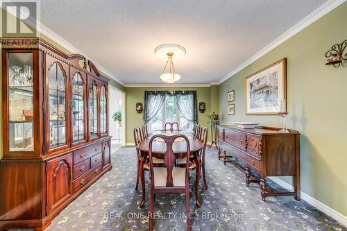 566 Blenheim Crescent, Oakville, ON - Indoor