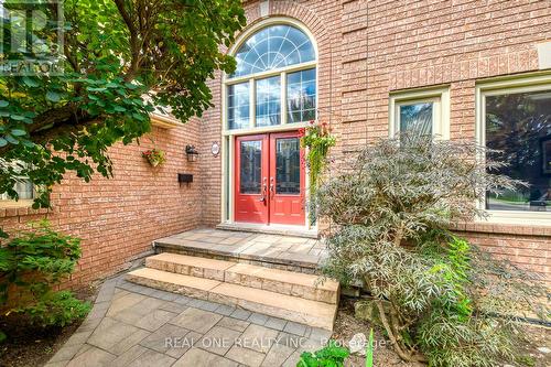 566 Blenheim Crescent, Oakville, ON - Outdoor With Deck Patio Veranda