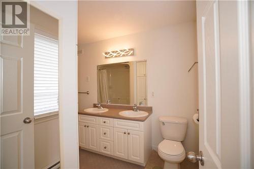 363 Rennick Road, Moncton, NB - Indoor Photo Showing Bathroom