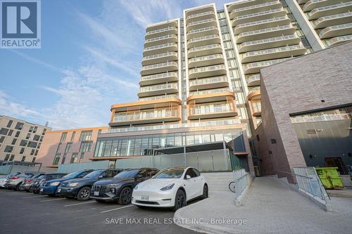 Th108 - 220 Missinnihe Way, Mississauga, ON - Outdoor With Balcony With Facade