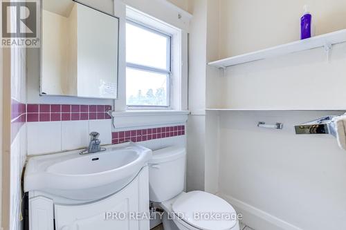 16 Pryor Avenue, Toronto (Weston-Pellam Park), ON - Indoor Photo Showing Bathroom