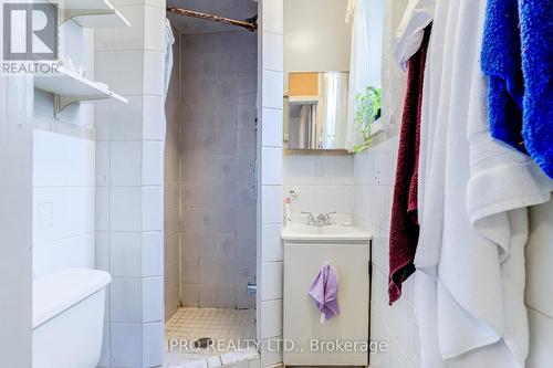 16 Pryor Avenue, Toronto (Weston-Pellam Park), ON - Indoor Photo Showing Bathroom