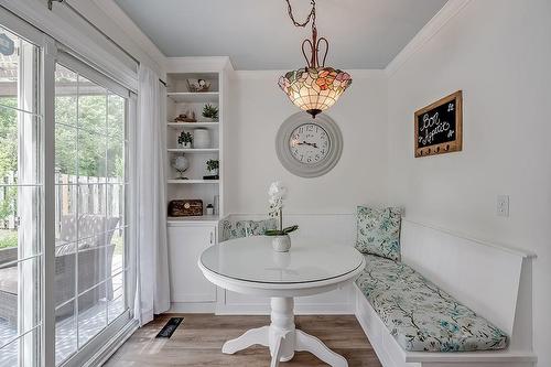 2450 Malcolm Crescent, Burlington, ON - Indoor Photo Showing Dining Room