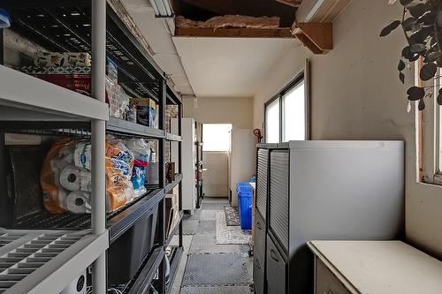 2450 Malcolm Crescent, Burlington, ON - Indoor Photo Showing Basement