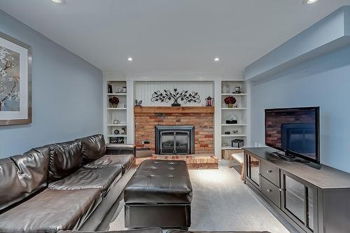 2450 Malcolm Crescent, Burlington, ON - Indoor Photo Showing Living Room With Fireplace