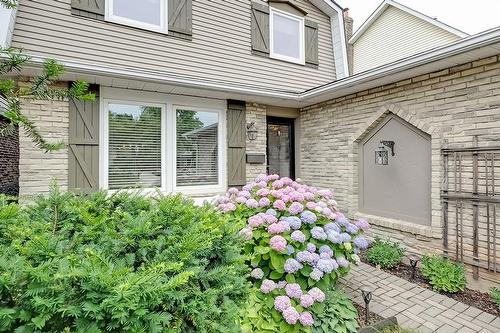 2450 Malcolm Crescent, Burlington, ON - Outdoor