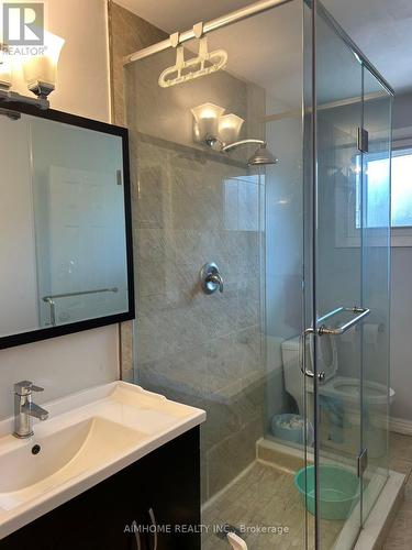 Upper - 7 Adamede Crescent, Toronto (Bayview Woods-Steeles), ON - Indoor Photo Showing Bathroom