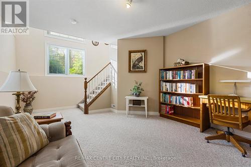 32 Symphony Court, Central Elgin, ON - Indoor Photo Showing Other Room