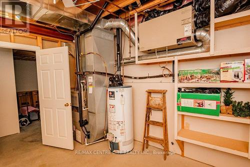 32 Symphony Court, Central Elgin, ON - Indoor Photo Showing Basement