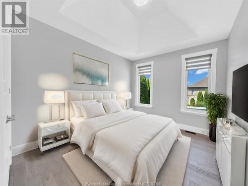 1104 Charlotte Crescent, Lakeshore, ON - Indoor Photo Showing Bedroom