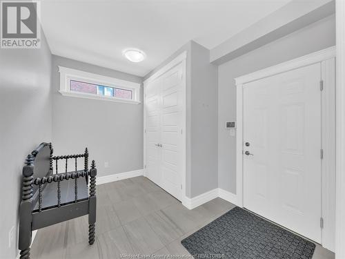 1104 Charlotte Crescent, Lakeshore, ON - Indoor Photo Showing Other Room