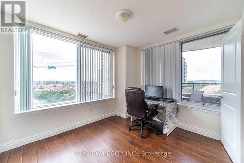 911 - 385 Prince Of Wales Drive, Mississauga (City Centre), ON - Indoor Photo Showing Office