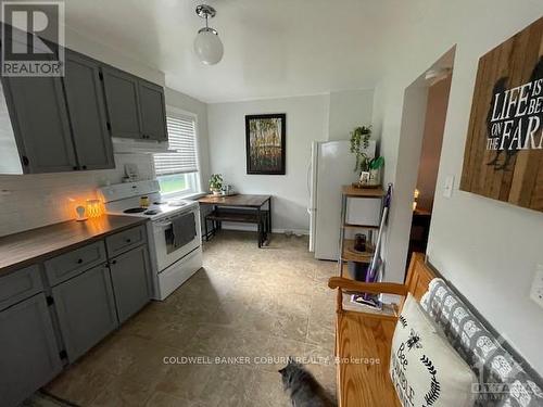 20 Casselman Street, South Dundas, ON - Indoor Photo Showing Kitchen