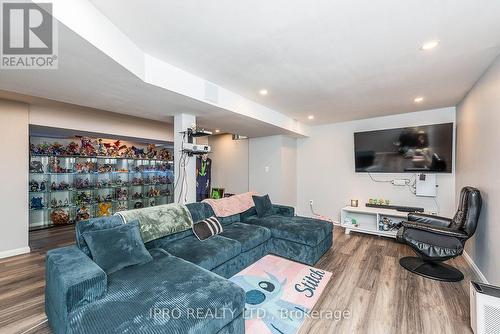 66 Skylark Drive, Vaughan, ON - Indoor Photo Showing Living Room