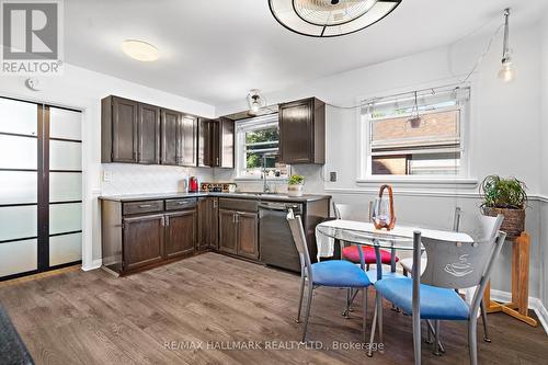 439 Madison Avenue, Oshawa (Mclaughlin), ON - Indoor Photo Showing Kitchen