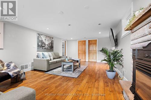 439 Madison Avenue, Oshawa (Mclaughlin), ON - Indoor Photo Showing Living Room With Fireplace