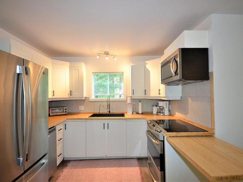 Cuisine - 1345 Rue St-Roch, Mont-Tremblant, QC - Indoor Photo Showing Kitchen