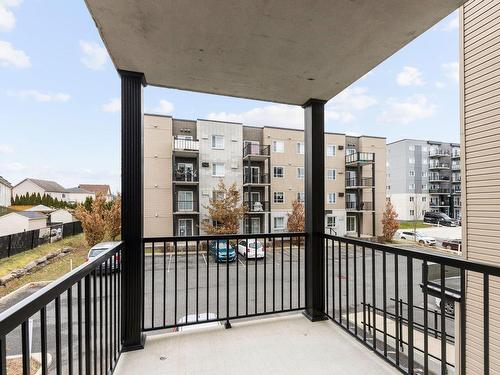 Balcony - D-02-150 Rue De La Maçonnerie, Châteauguay, QC 