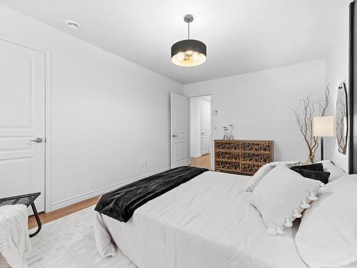 Master bedroom - P-03-150 Rue De La Maçonnerie, Châteauguay, QC - Indoor Photo Showing Bedroom