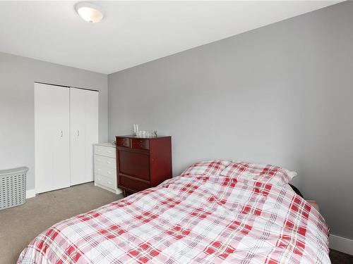 412-3185 Barons Rd, Nanaimo, BC - Indoor Photo Showing Bedroom