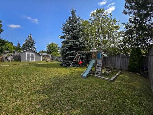 215 Skyline Ave, Thunder Bay, ON 