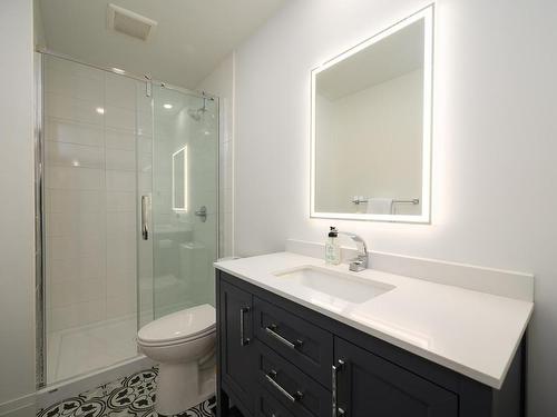 135 Cavesson Way, Kamloops, BC - Indoor Photo Showing Bathroom