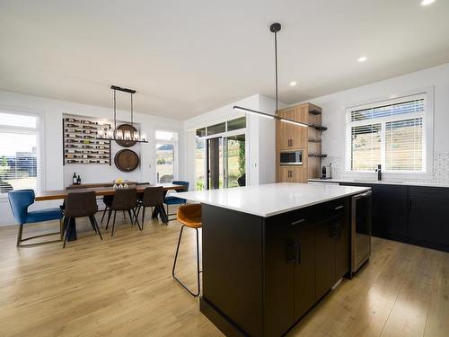 135 Cavesson Way, Kamloops, BC - Indoor Photo Showing Kitchen With Upgraded Kitchen