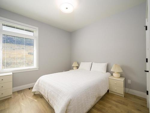 135 Cavesson Way, Kamloops, BC - Indoor Photo Showing Bedroom