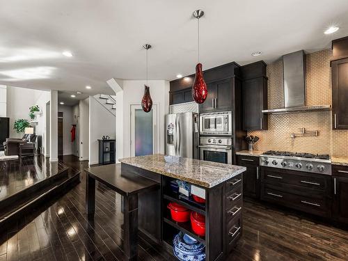 19-1651 Valleyview Drive, Kamloops, BC - Indoor Photo Showing Kitchen With Stainless Steel Kitchen With Upgraded Kitchen