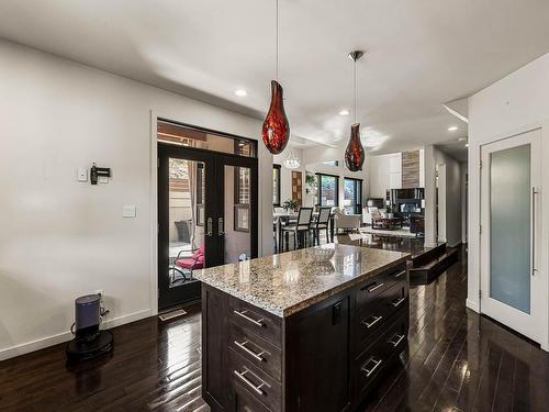 19-1651 Valleyview Drive, Kamloops, BC - Indoor Photo Showing Kitchen With Upgraded Kitchen