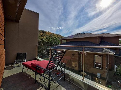 19-1651 Valleyview Drive, Kamloops, BC - Outdoor With Exterior