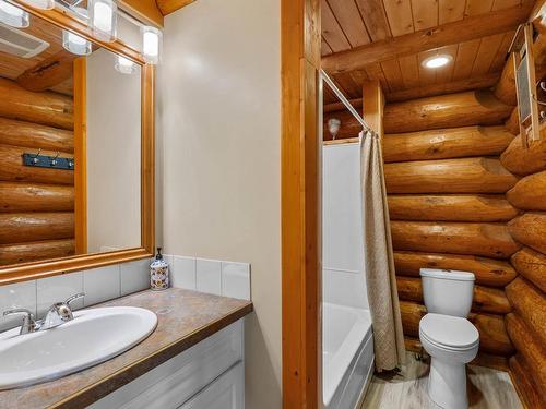 4761 Atwater Road, Logan Lake, BC - Indoor Photo Showing Bathroom