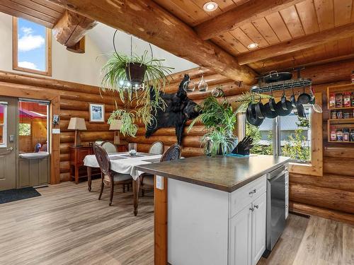 4761 Atwater Road, Logan Lake, BC - Indoor