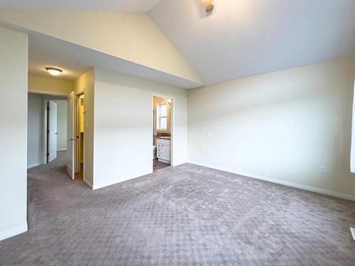 2454 Sunset Drive, Kamloops, BC - Indoor Photo Showing Other Room