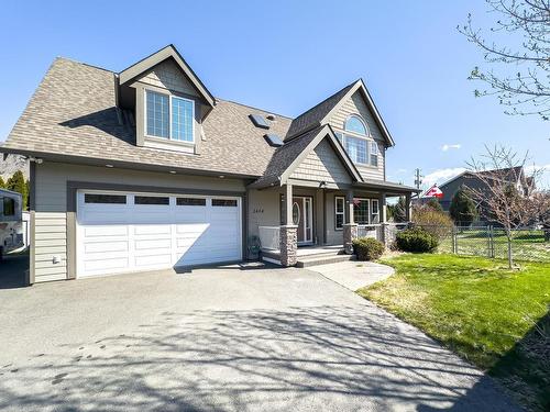 2454 Sunset Drive, Kamloops, BC - Outdoor With Facade