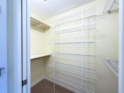 2454 Sunset Drive, Kamloops, BC - Indoor With Storage