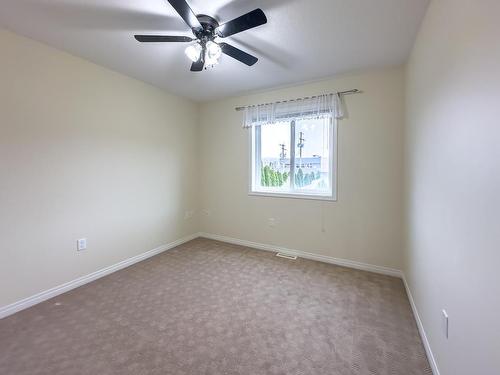 2454 Sunset Drive, Kamloops, BC - Indoor Photo Showing Other Room