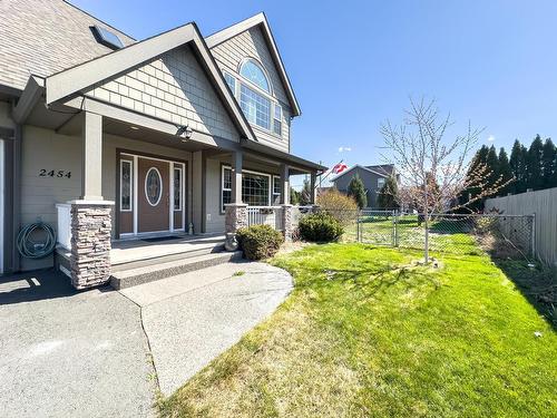 2454 Sunset Drive, Kamloops, BC - Outdoor With Deck Patio Veranda