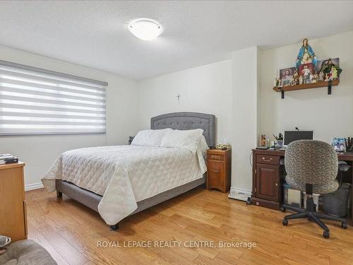 2-3510 South Millway, Mississauga, ON - Indoor Photo Showing Bedroom