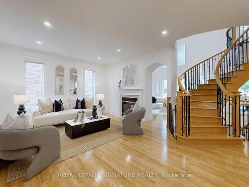 2238 Lyndhurst Dr, Oakville, ON - Indoor Photo Showing Living Room With Fireplace