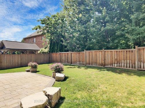 2238 Lyndhurst Dr, Oakville, ON - Outdoor