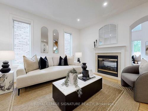 2238 Lyndhurst Dr, Oakville, ON - Indoor Photo Showing Living Room With Fireplace