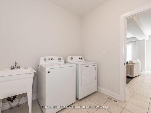 627 Wild Rye St, Waterloo, ON - Indoor Photo Showing Laundry Room