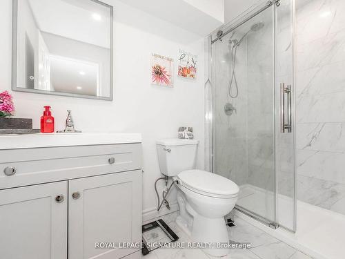 627 Wild Rye St, Waterloo, ON - Indoor Photo Showing Bathroom