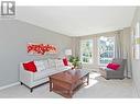 1365 Windrush Drive, Oakville, ON  - Indoor Photo Showing Living Room 