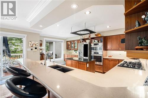 Level 2 - Kitchen Breakfast Bar - 47 Robinson Avenue, Ottawa, ON - Indoor Photo Showing Kitchen With Double Sink